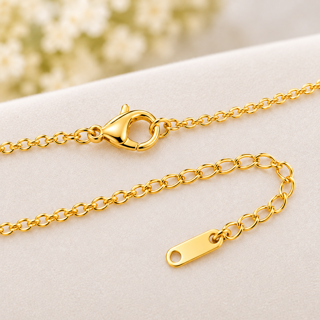 Elegant Diamond Necklace | قلادة ألماس أنيقة