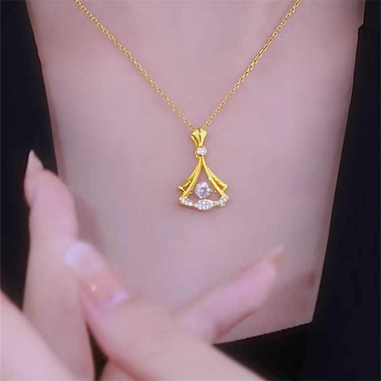 Elegant Diamond Necklace | قلادة ألماس أنيقة